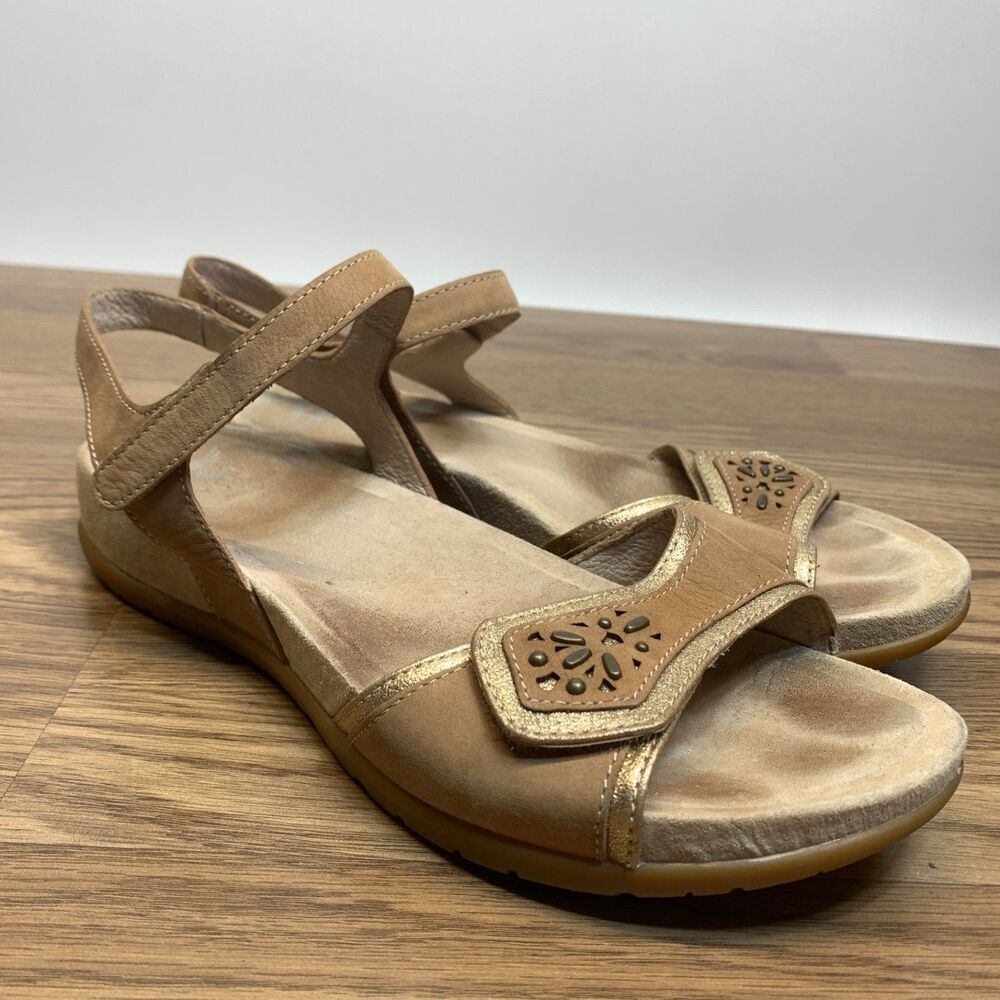Dansko Blythe Sandals 10.5 - 11 EU 41 Brown Leather Comfort Beaded‎ Flats